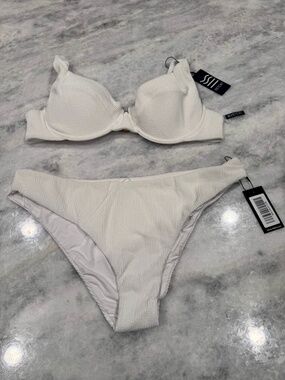VETCHY White Bikini Set XL Bottoms and XXL Top